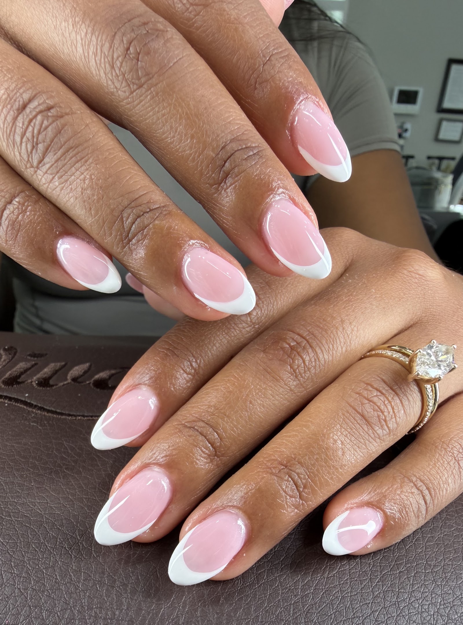 Viva Nails | Best Pedicure, Manicure in Brentwood 37027 logo